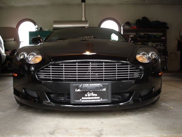 Aston Martin 002.jpg