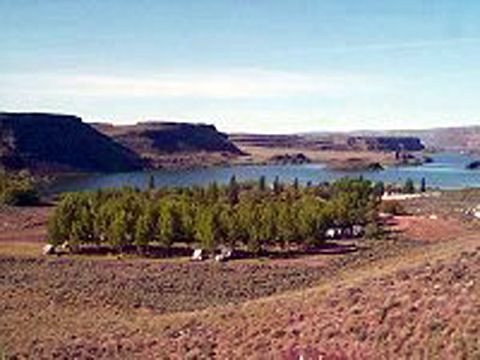 sun lakes state park.jpg