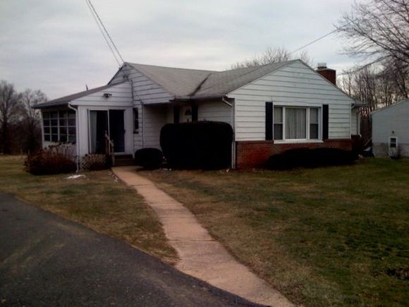 Front1.jpg