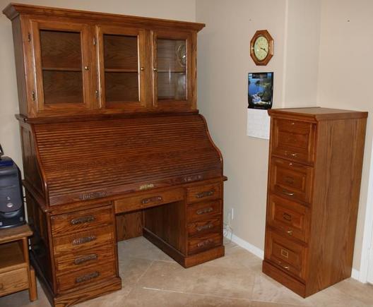 IMG_0064 desk_bookcase.JPG