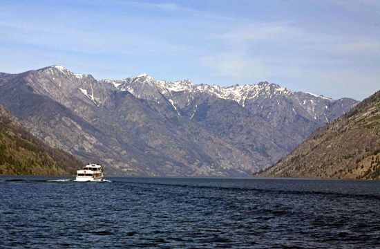 Lake Chelan 2.jpg
