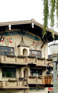 Leavenworth hotel.jpg
