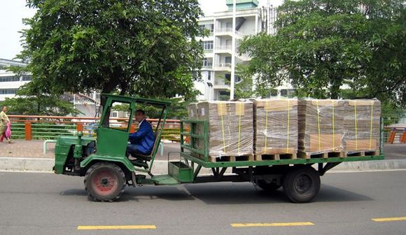 22 articulated truck.jpg