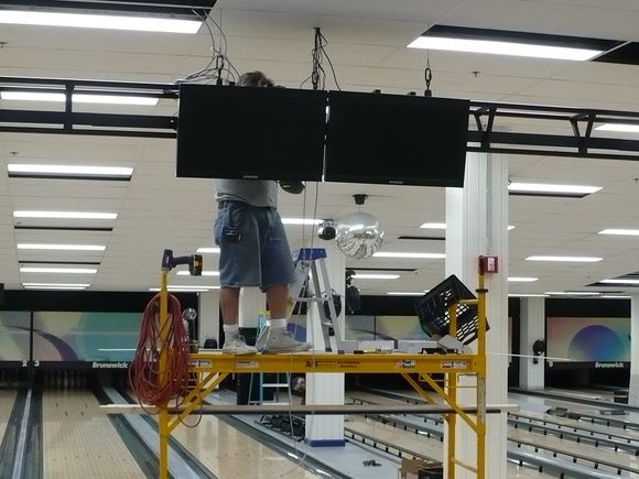 bowling center remodel 2009 015.jpg