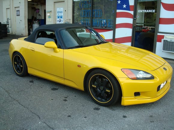 2001 Spa Yellow with Custom Time Attack LE37&#39;s