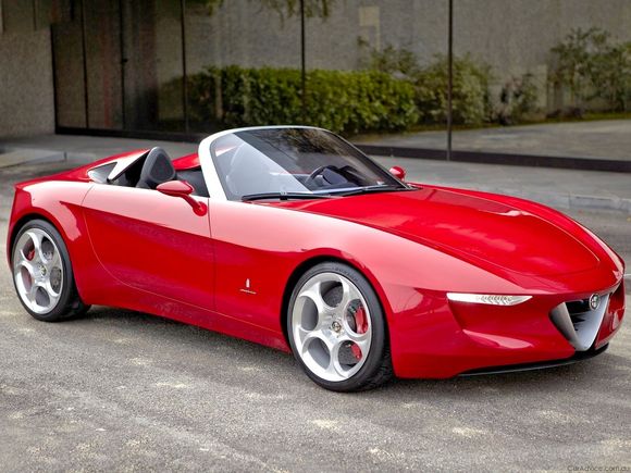 Alfa_Romeo-2uettottanta_Concept_2010_02.jpg