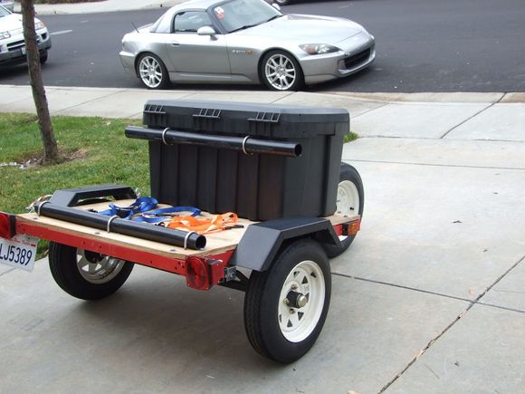 Tire trailer - right rear view