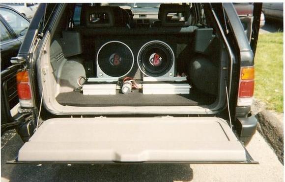 009 My 94 HP Kenwood KDC CX87, KAC X301T, KAC X401M, KFC XR400 Front And Rear 4inch Speakers, KFC DB  12inch Subs
