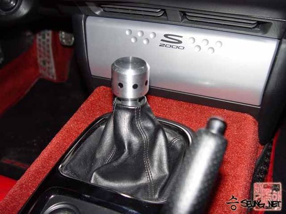 seung_knob_01.jpg