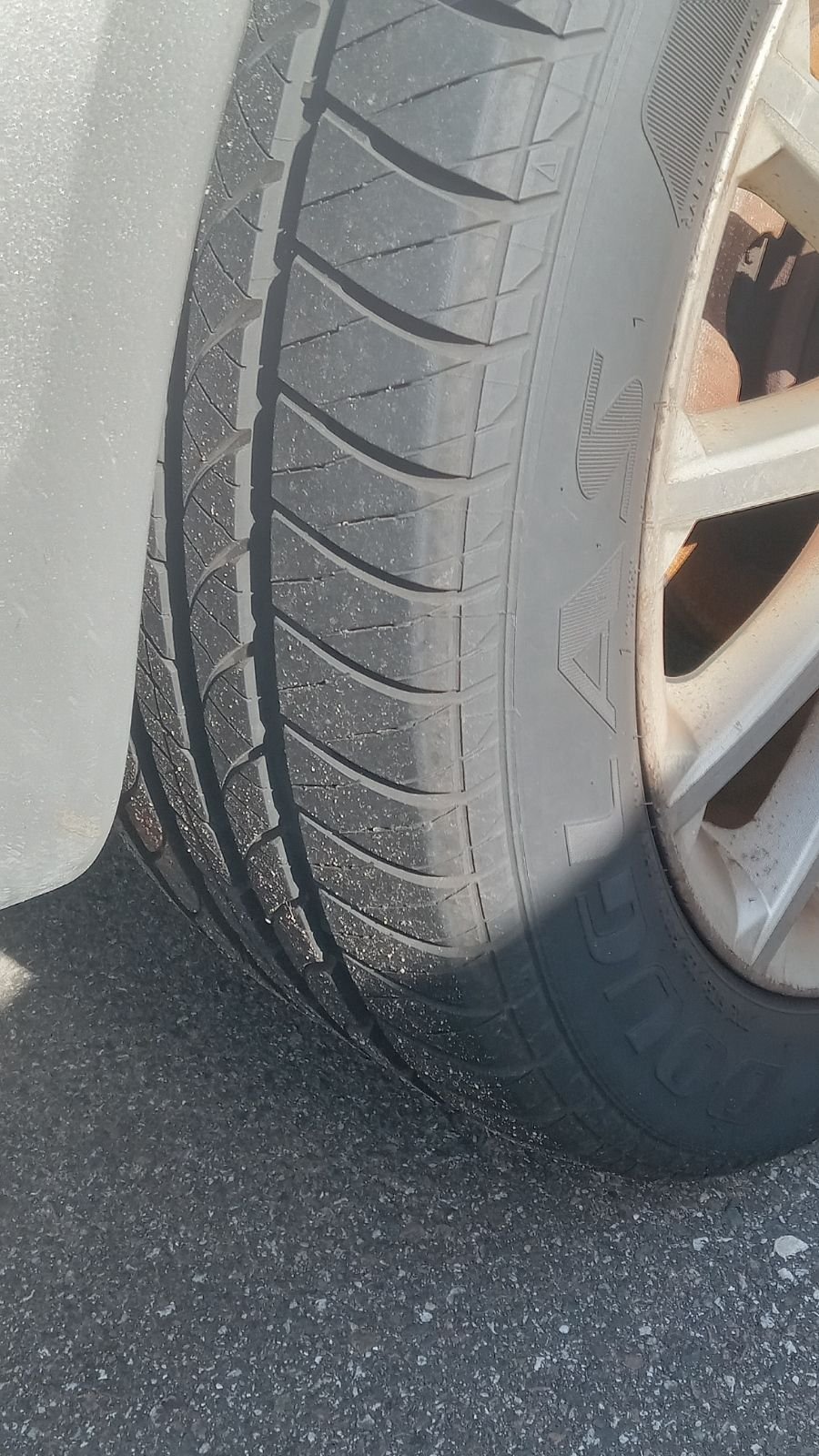Tires are relatively new.