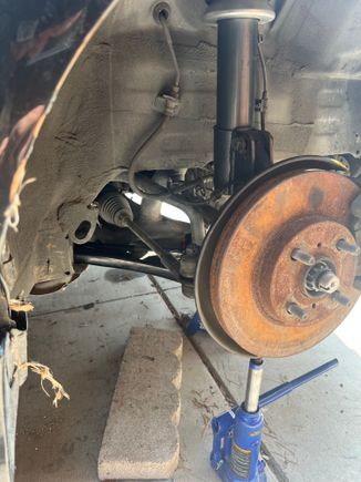 Don’t mint the rusty rotors. New rotors and pads will be installed soon. 