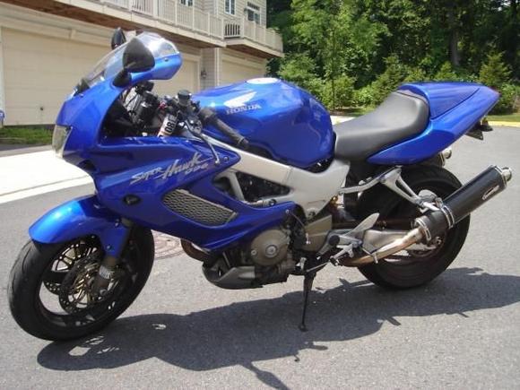 In the sun, ready to ride