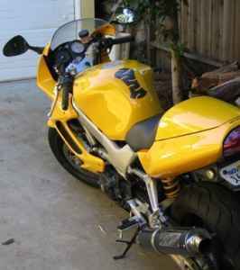 VTR 1000 (2)