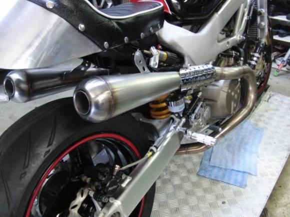 Howling Pipes