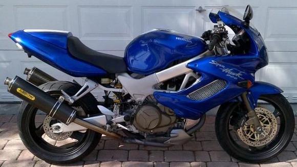 VTR1000 (running sweet)