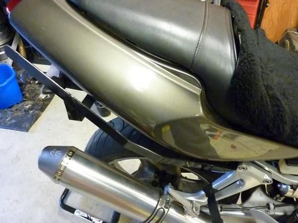 Saddlebag mounts side view