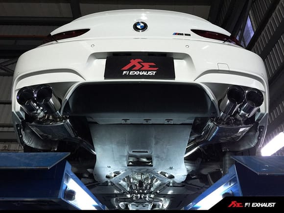 Fi Exhaust x BMW M6 - Nice view to see full system.