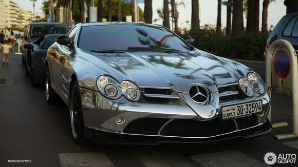Arab supercars are invading Cannes, France this summer. Here's a chrome Mercedes-Benz SLR Mclaren 722 Edition straight from Kuwait. Shout out to Harri Vaher for spotting this beauty.