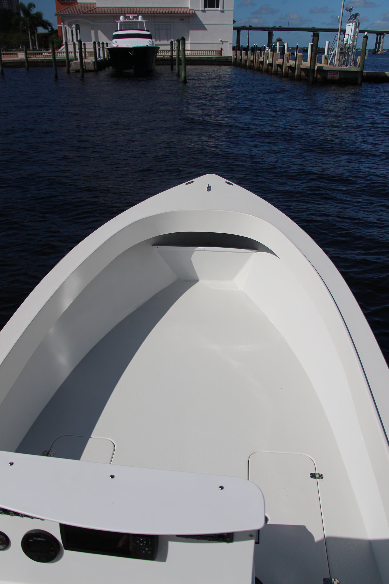 new build: atlas 23 shallow water bay boat - the hull