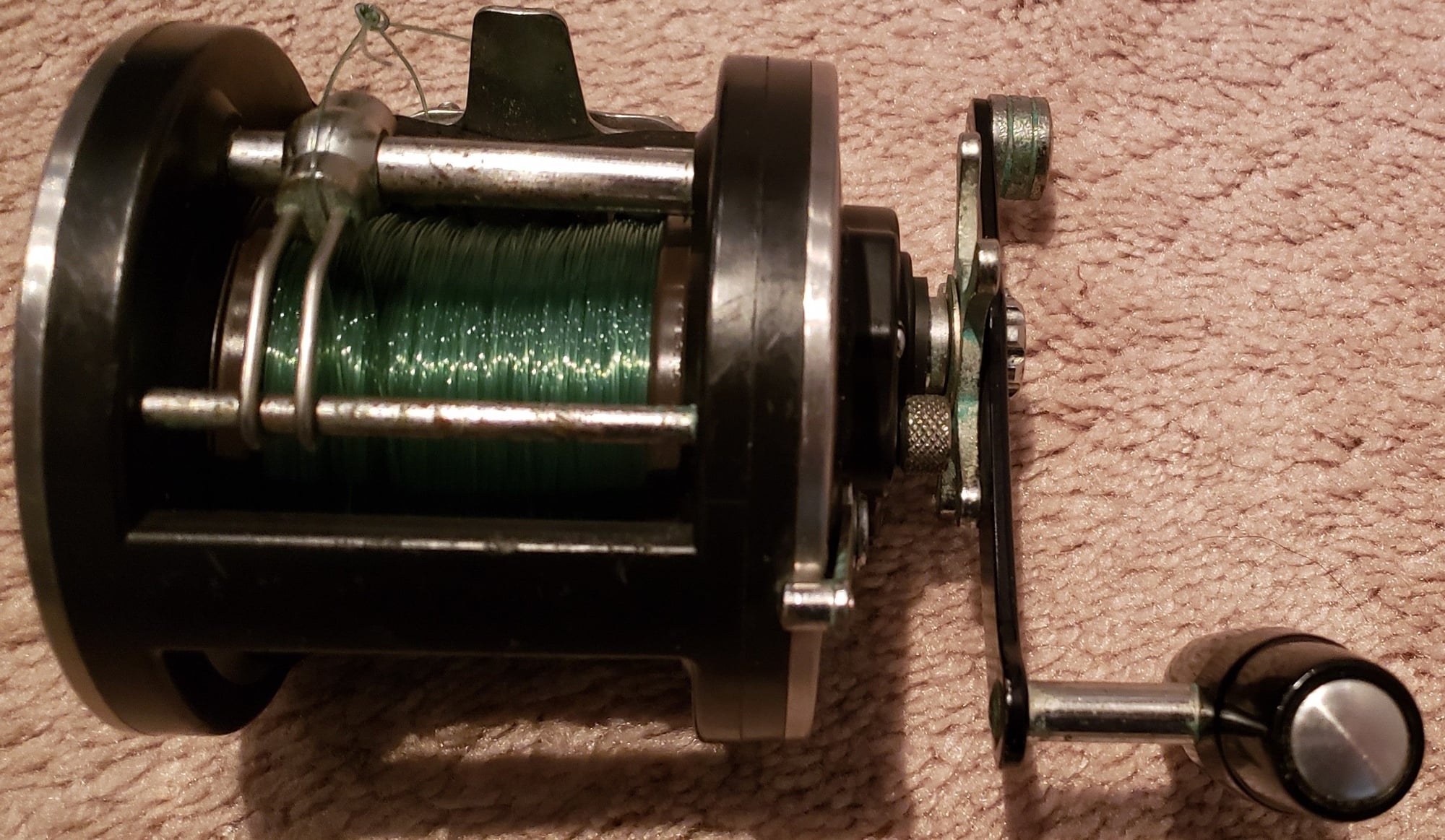 WTS Penn Reels, Eagle Claw Hooks, Lure Skirts - The Hull Truth - Boating  and Fishing Forum
