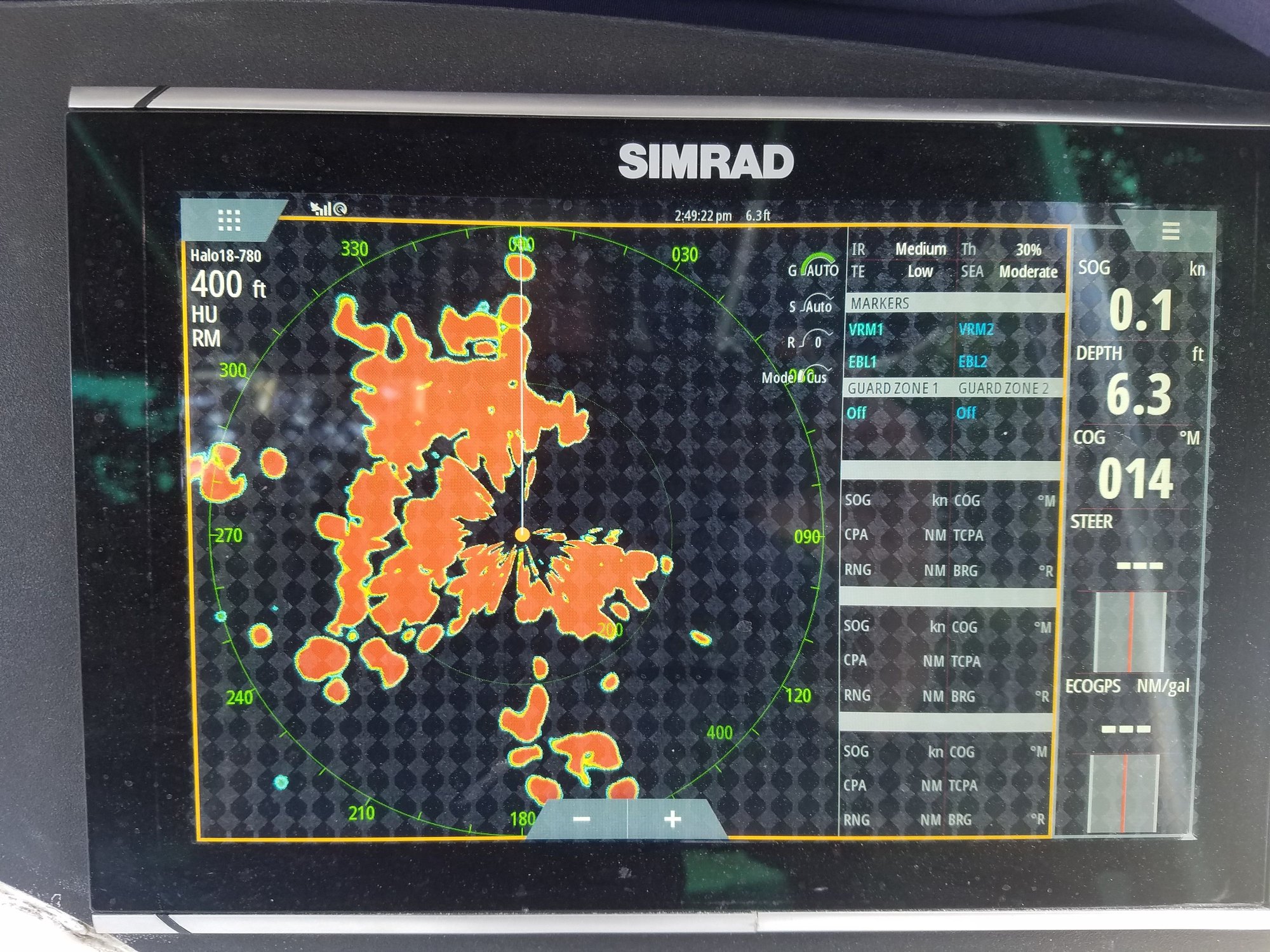 Simrad screen? The Hull Truth Boating and Fishing Forum