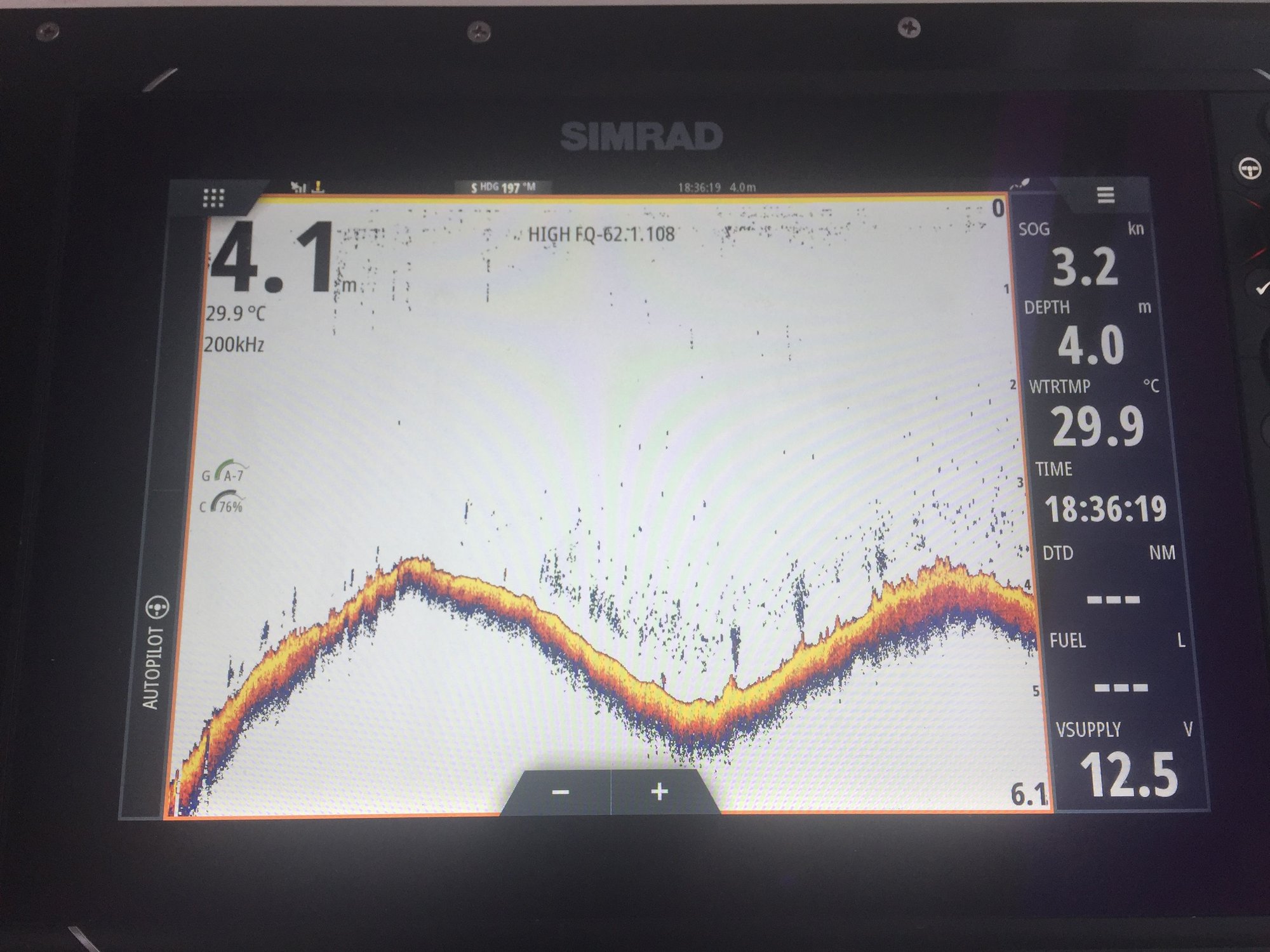 Simrad S5100 / r299 not tracking well at speed The Hull Truth