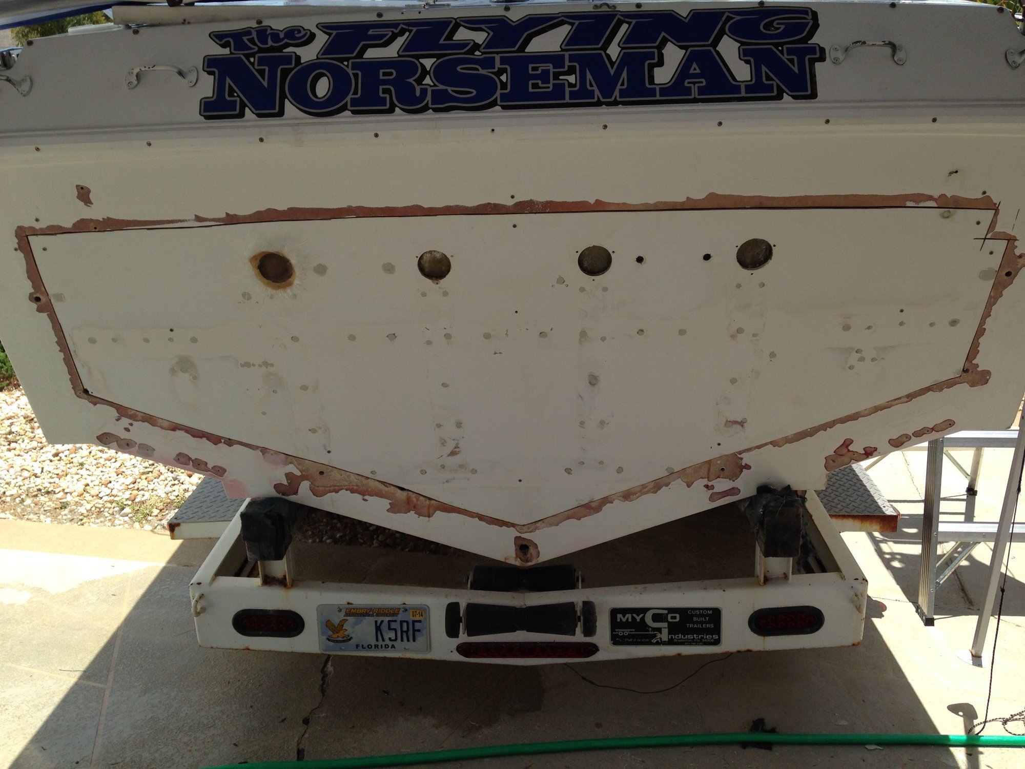 Fire boat transom cracked. Best way to fix? The Hull Truth Boating