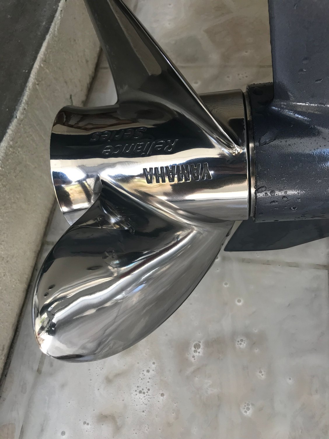 Brand new Polished Yamaha Prop on my brand new F200 turned a dull grey