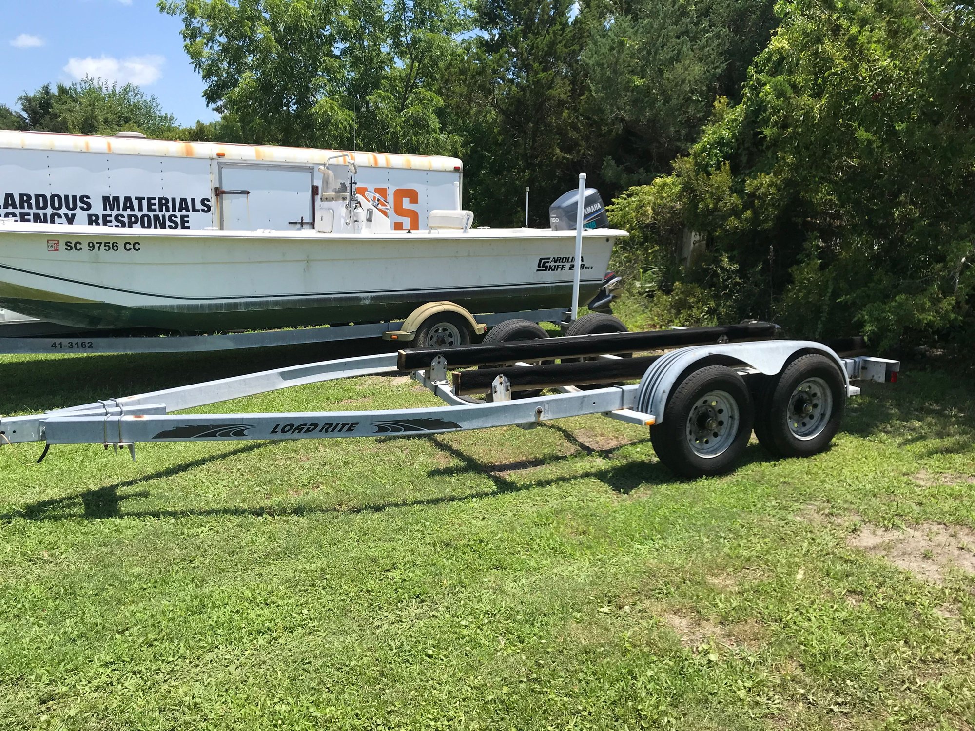 2000 Loadrite Trailer 2325’ boat new hubs and bearings The Hull