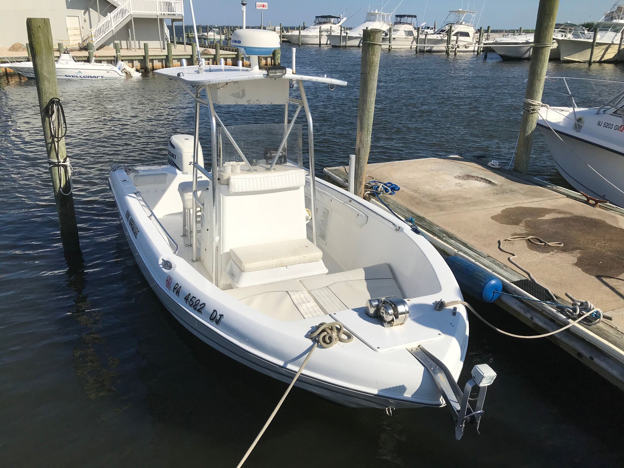 2007 Seachaser 2100 Offshore Center Console - 2013 Suzuki 