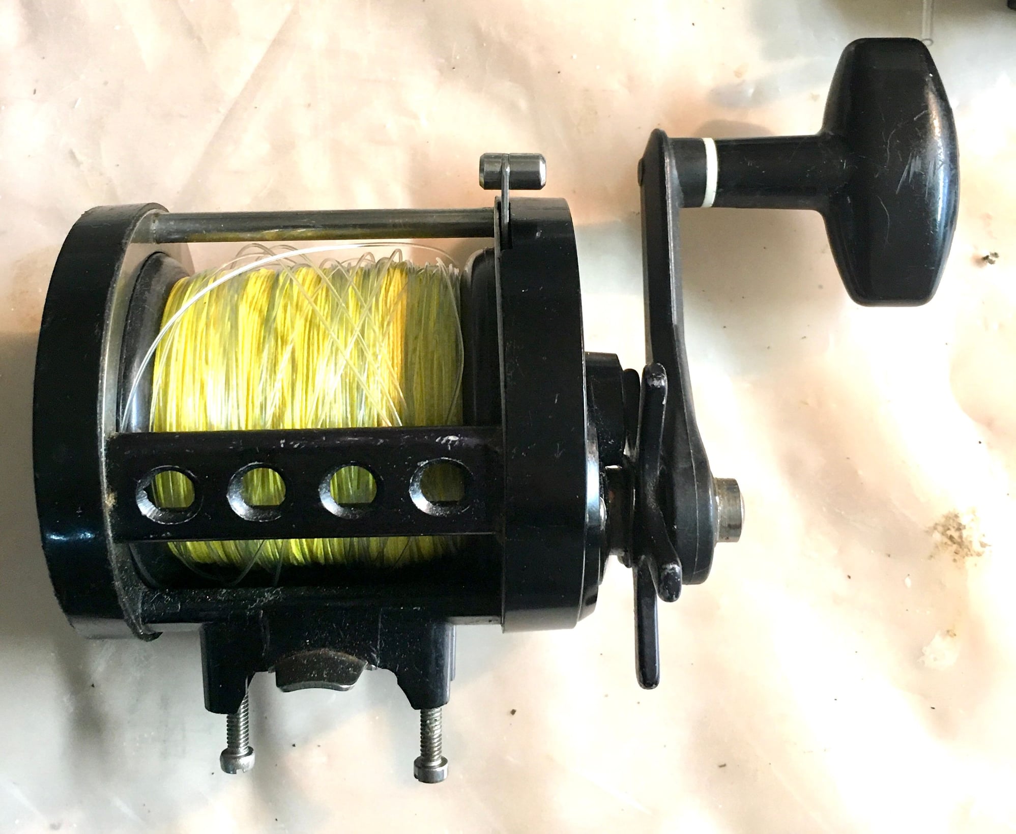 International - Looking for clear Newell reel 220