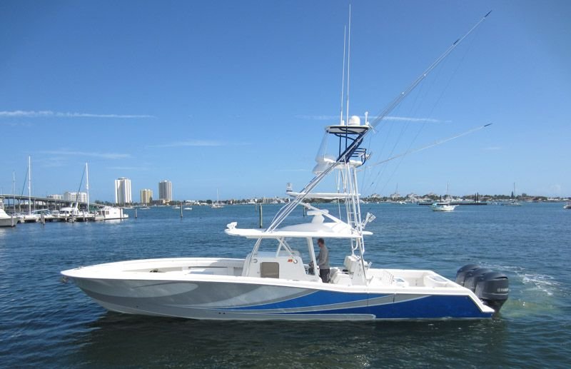 Where to find a tuna tower with driving station for center console