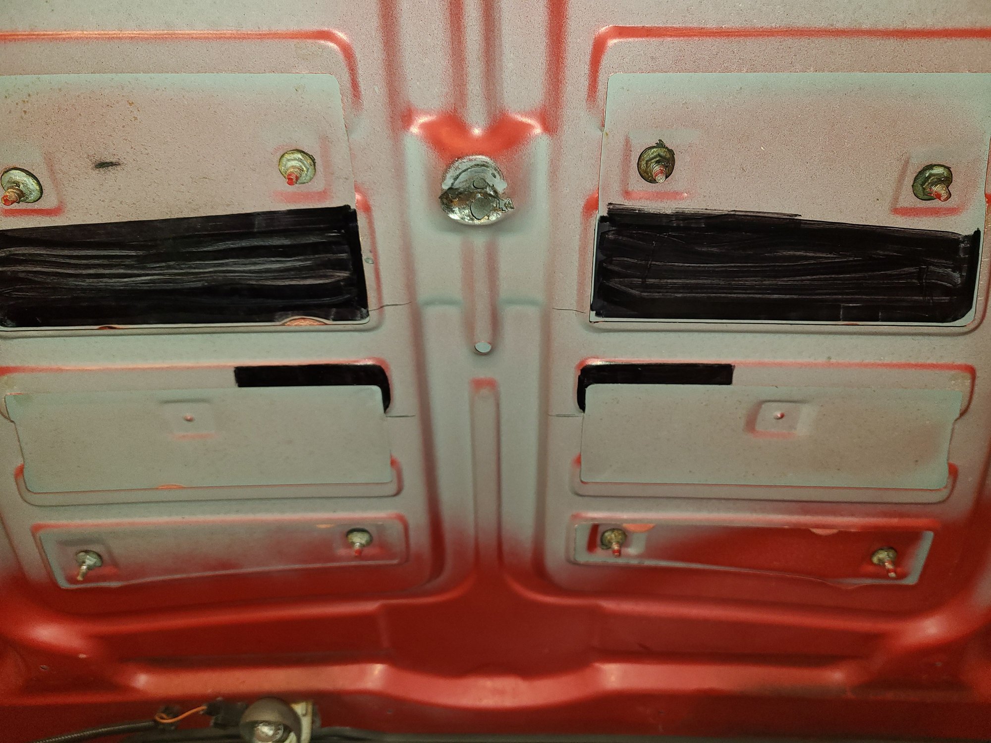 The two lower black marked ribs are what seem to be makimg contact, i plan to trim those down a little at a time, and only where necessary. 