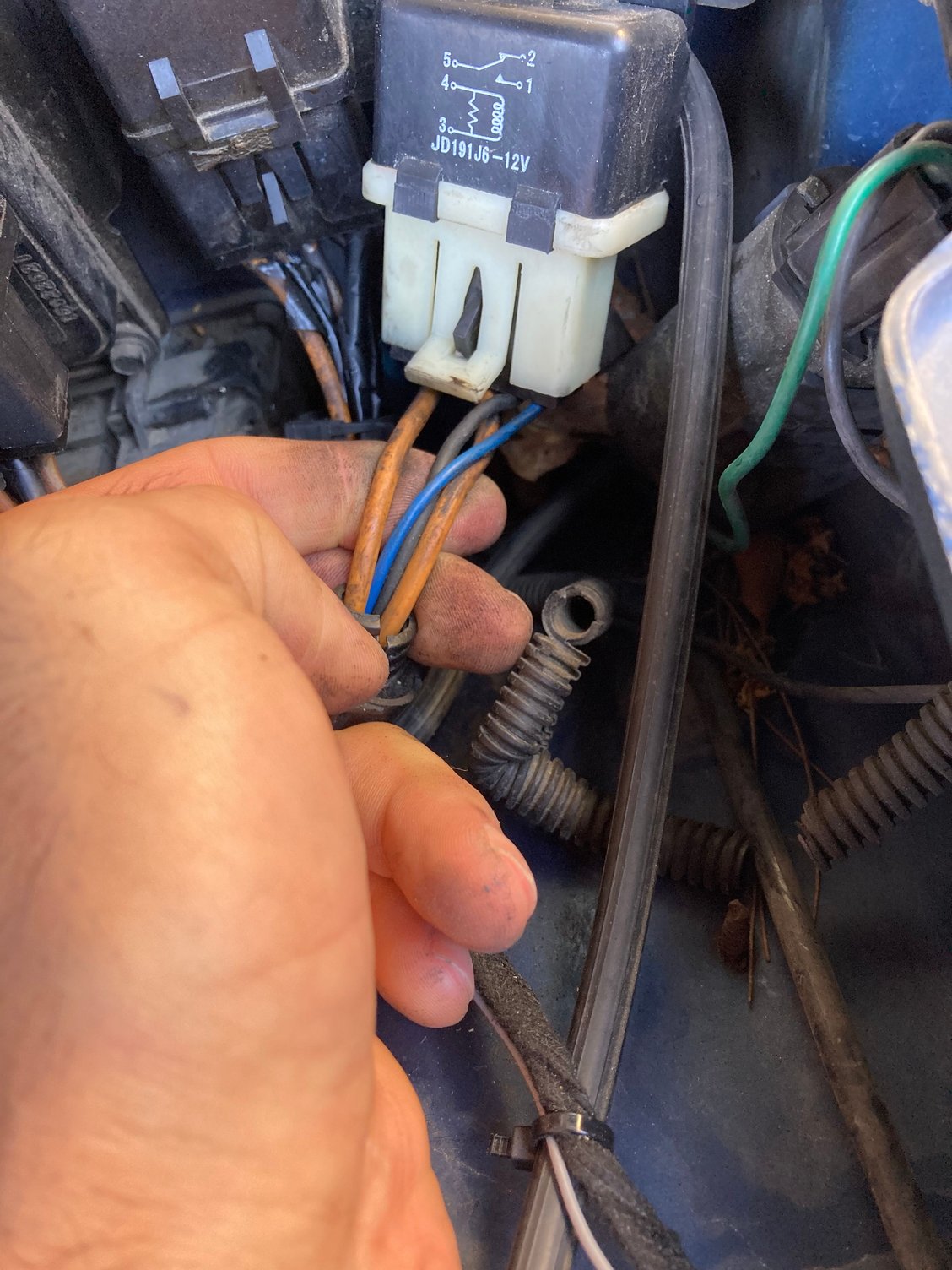 Fuel pump, MAF ,Relays identification Third Generation FBody Message