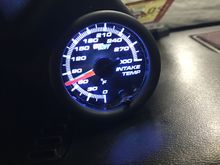 Gauge is showing about 75*F  this was 2 hrs ago and now it's 73*F outside so I'm sure it was warmer out earlier. Both needles are overlayed on top of each other showing the same temp