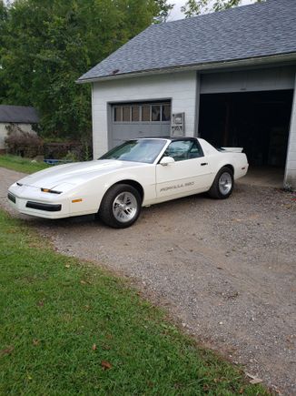 Checking in from pittsburgh. Just picked up this 89, origional, 45k miles. First time purchasing a 3rd gen. So far im in love. My plates cant get here fast enough! 