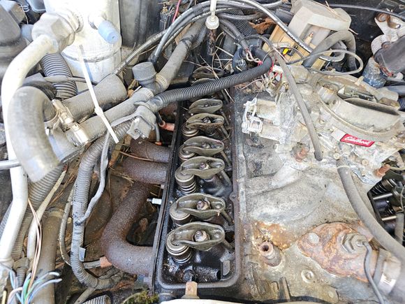 Passenger valve cover. 