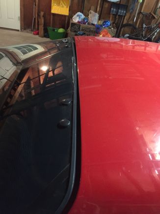 Passenger side hinge area