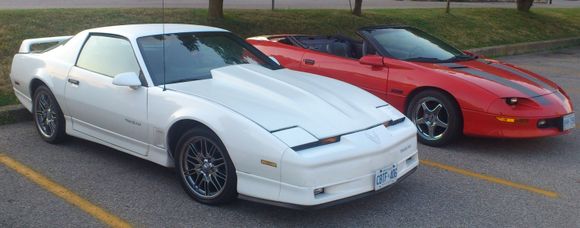here is a third gen beside a 4th gen,little size difference to me anyway.