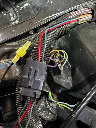 2 purple wires getting hot at the blower resistor