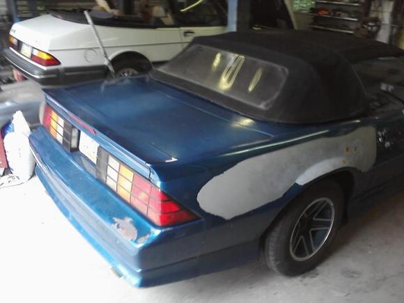you can see how much paint was comming off, bad prep is my quess of why it it was comming off so easily XD