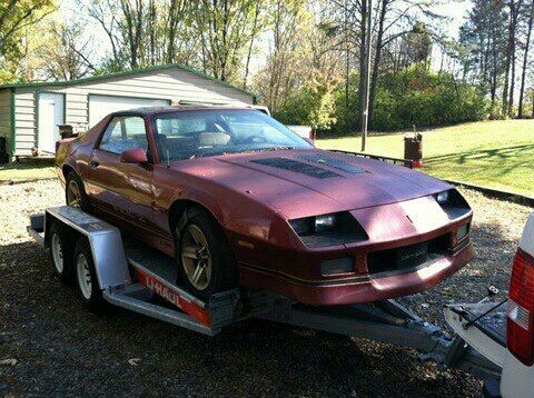 1986 Iroc Z28 loaded up and ready to come home! 11/03/12