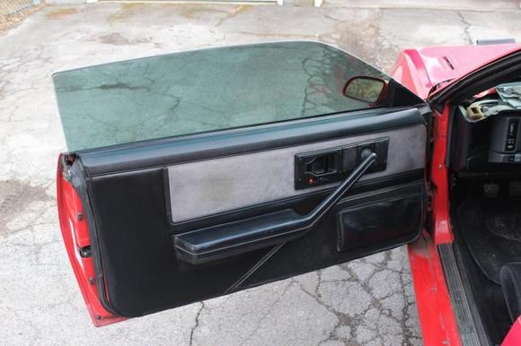 Changed out entire interior to black from my 86 TA