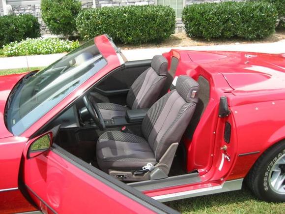 immaculate interior 100% original