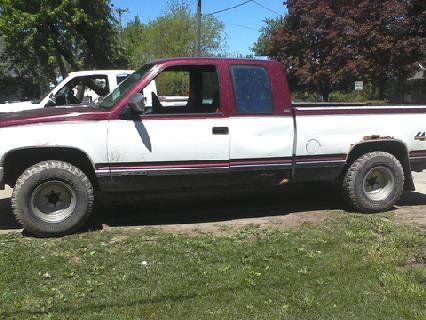 the new truck 94 silverado 4x4 package power everything and all of it works even the cargo light for the bed thats a rare to find anymore also the service lights all work under the hood 
it needs the door bushings done over again as the person did it hiself not very good he didnt put the actual bushings in the wholes where they belong