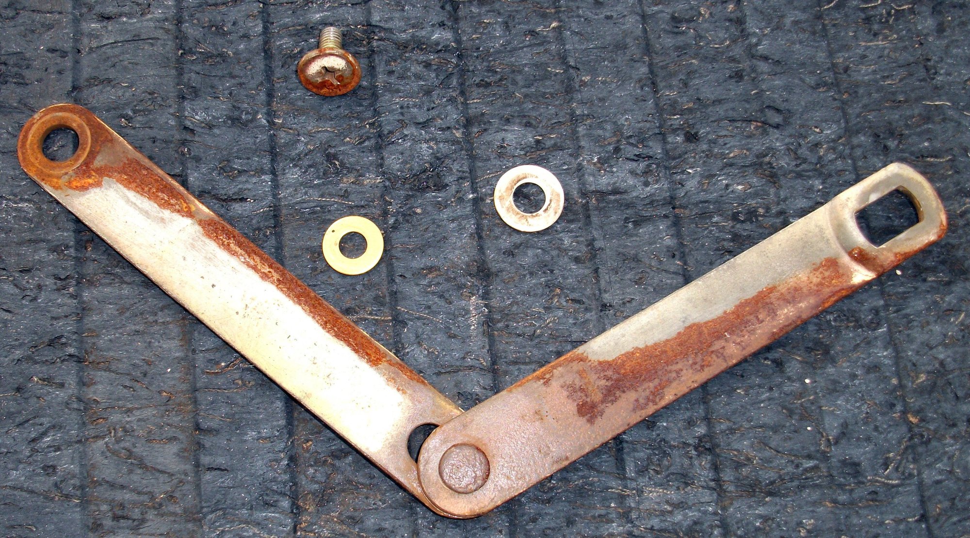 tailgate hanger, 88 pickup longbed.  Left and right sides are identical.