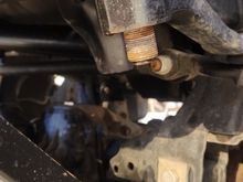 I had been dreading dealing with this pitman arm since the night i towed it home. Almost every day for the past month i walked outback and gave it a shot of wd-40 to try and soak it into the splines.