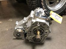 Installed a 4.7 box from trail gear. Will be nice to have the lower gears in it. Next I’m goin to do 63’s in the rear and possibly Blazeland Long Travel.