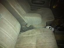 60/40 seat with middle arm rest.