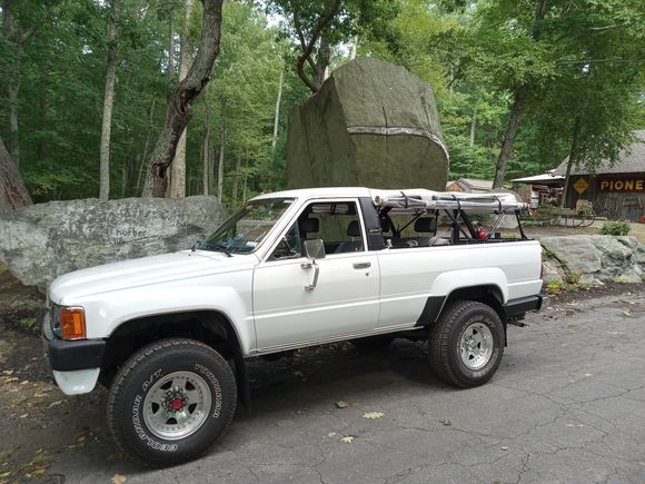 Now that's a nice looking 4runner. 